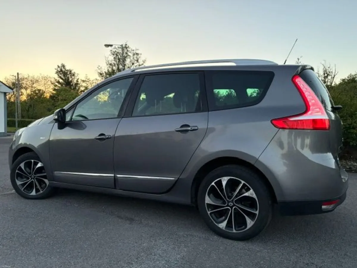 2016 Renault Grand Scenic Bose 1.5 DCI 110 - Image 2