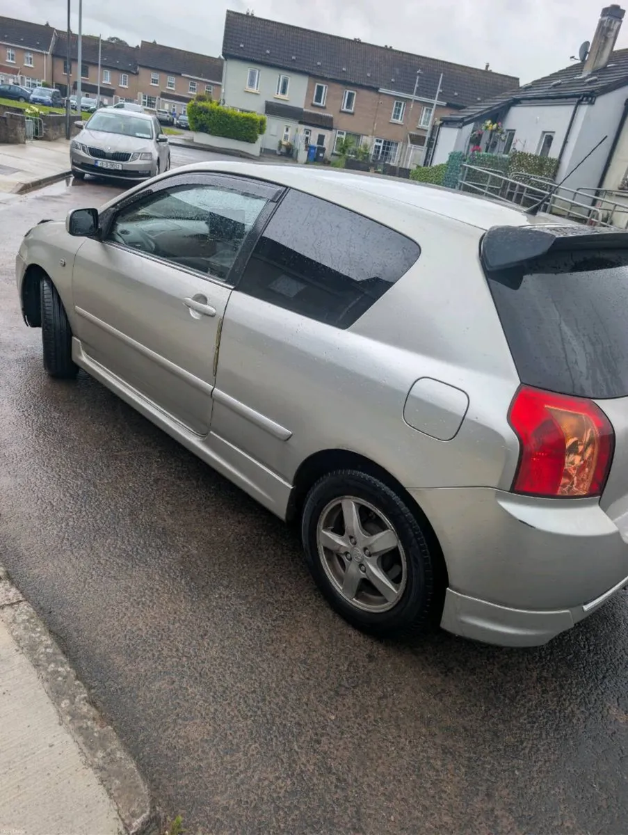 Toyota corolla e120 1.4 dvd - Image 2