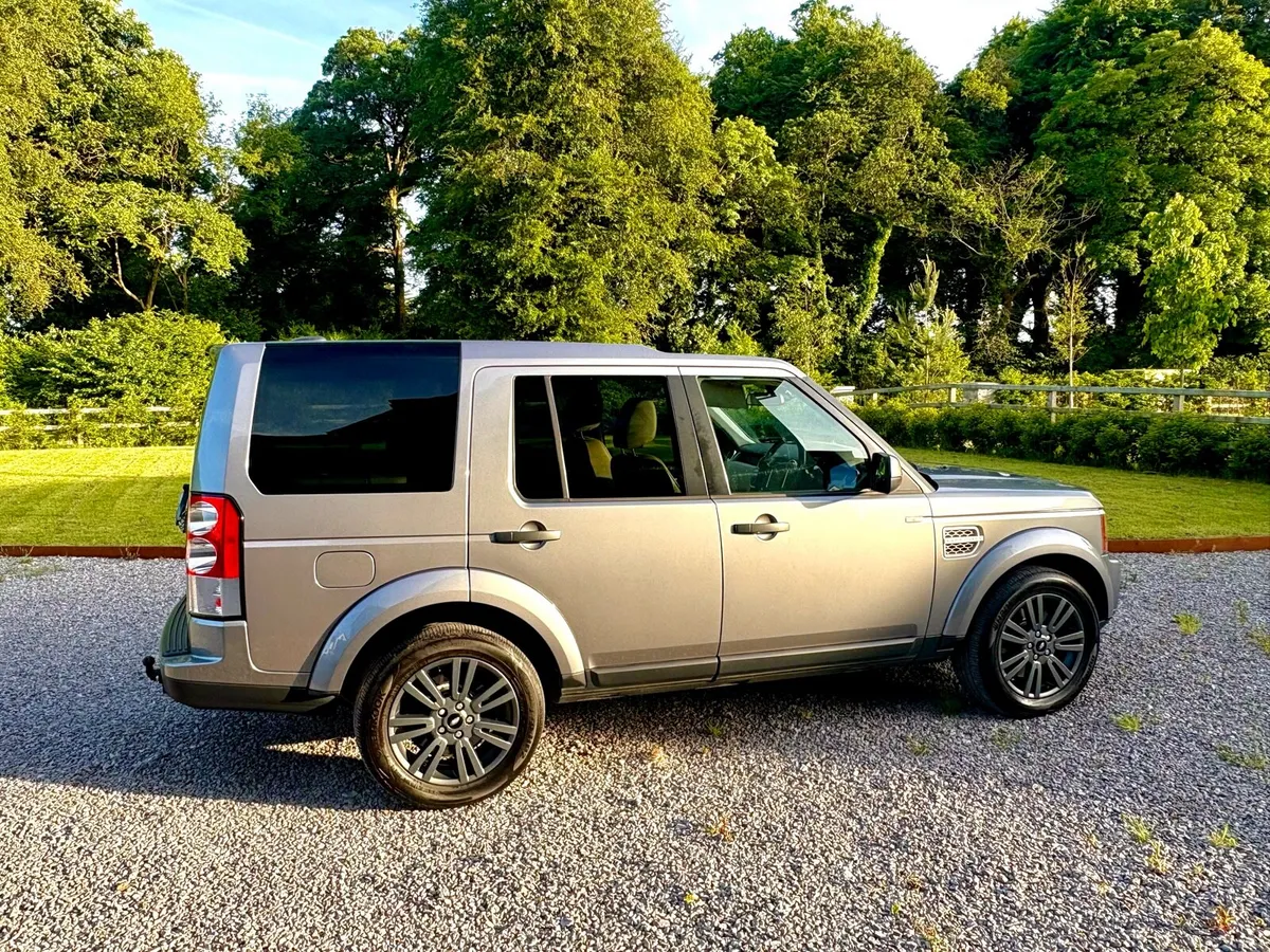 Land Rover Discovery 4 - Image 4