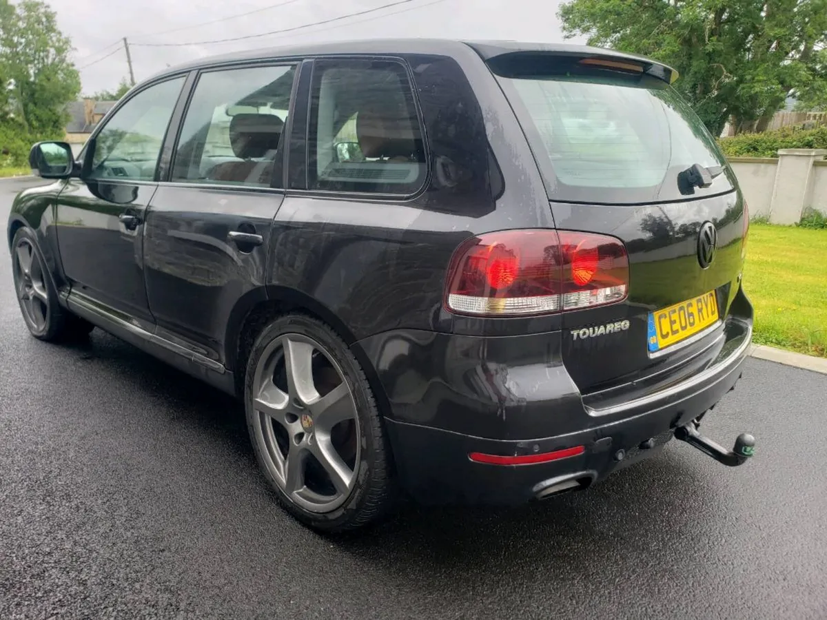 2006 VW Touareg 5L V10 Twin Turbo - Image 3