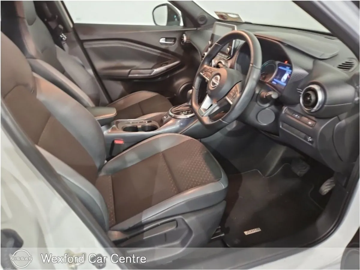 Nissan Juke 1.6 SV PREMIUM HYBRID STOCK CLEARANCE - Image 3