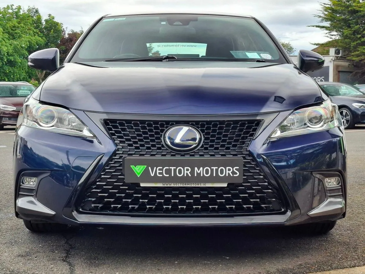Lexus CT SPORT - IRISH CAR - LEATHER/ALCANTARA SEA - Image 3