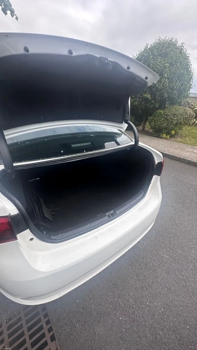 Toyota Avensis 2017 - Image 3
