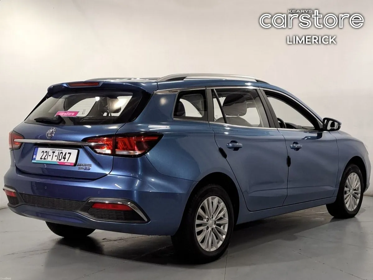 MG MG5 Exclusive EV Long Range - Image 3