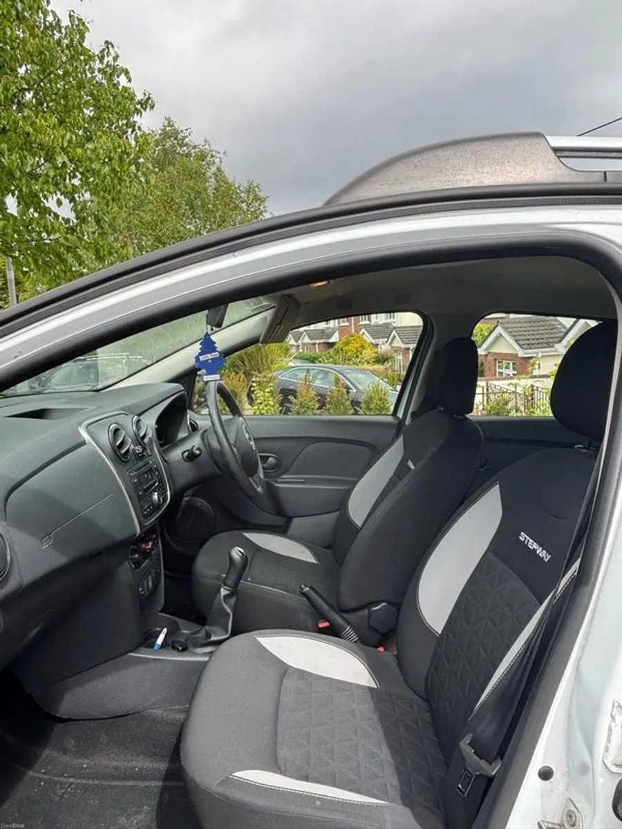2016 Dacia Sandero - Image 2