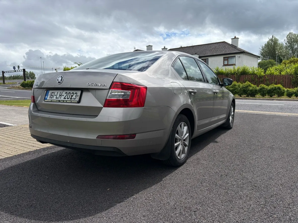 2016 Skoda Octavia 1.6 Diesel - Image 3