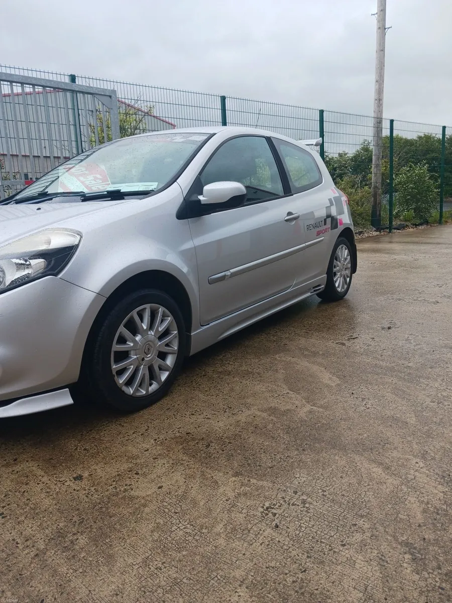 Renault Clio 2009 1.2 turbo - Image 4