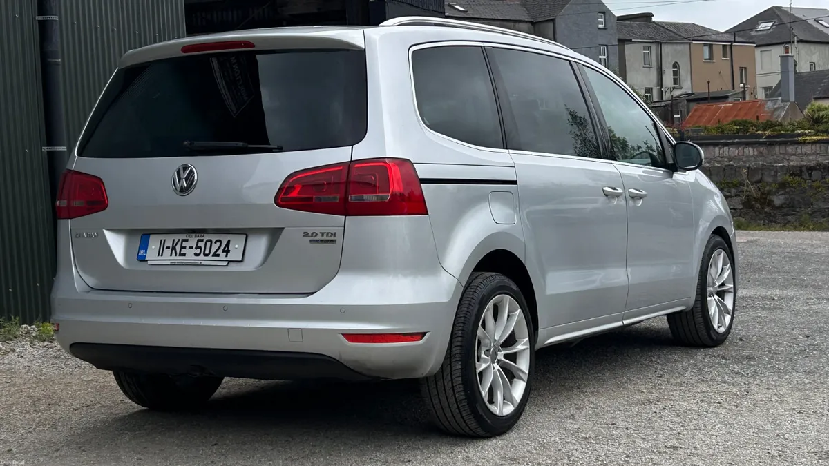 Volkswagen Sharan 2011 automatic - Image 4