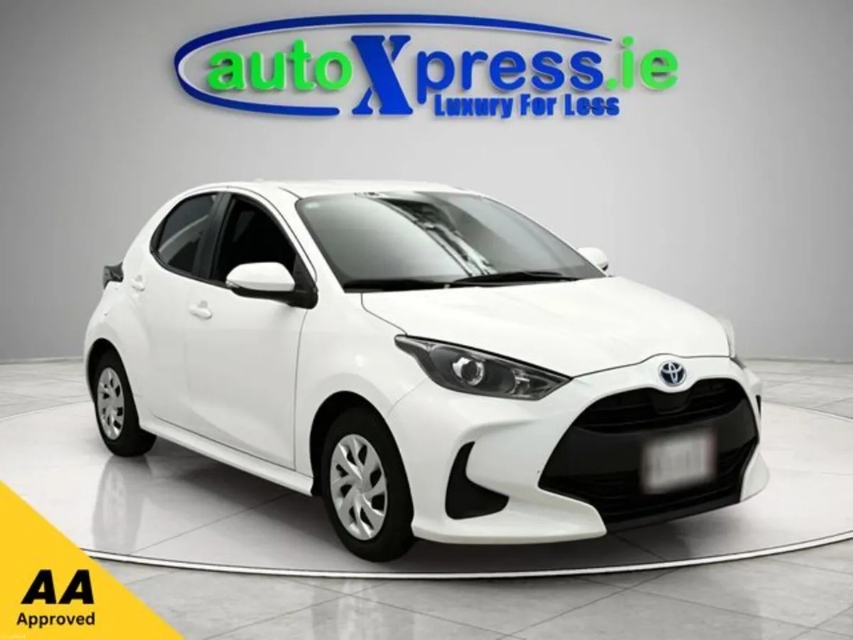 Toyota Yaris 1.5 HYBRID X Automatic, Reversing cam - Image 1