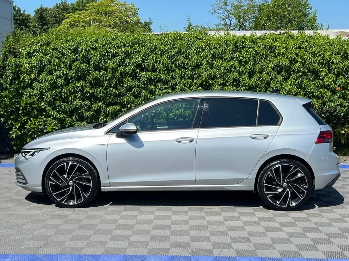 Volkswagen Golf R-LINE PACK 1.0 TSI AUTO // DIGITA - Image 3