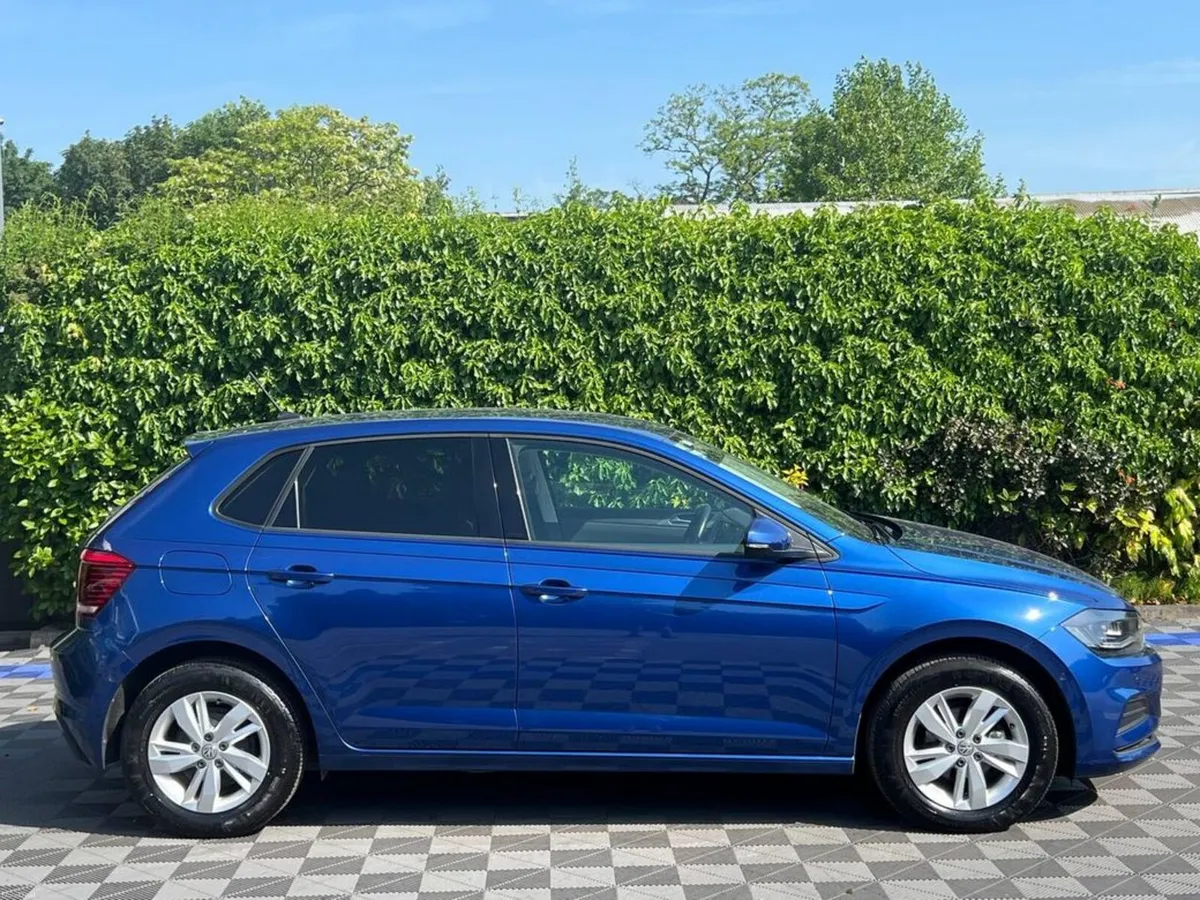 Volkswagen Polo COMFORTLINE 1.0 TSI AUTO // APPLE - Image 2