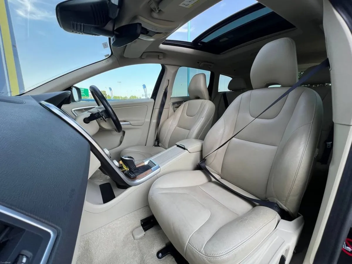 Volvo XC60 D4 CLASSIC 2.0 D // NEW 20" DIAMOND CUT - Image 2