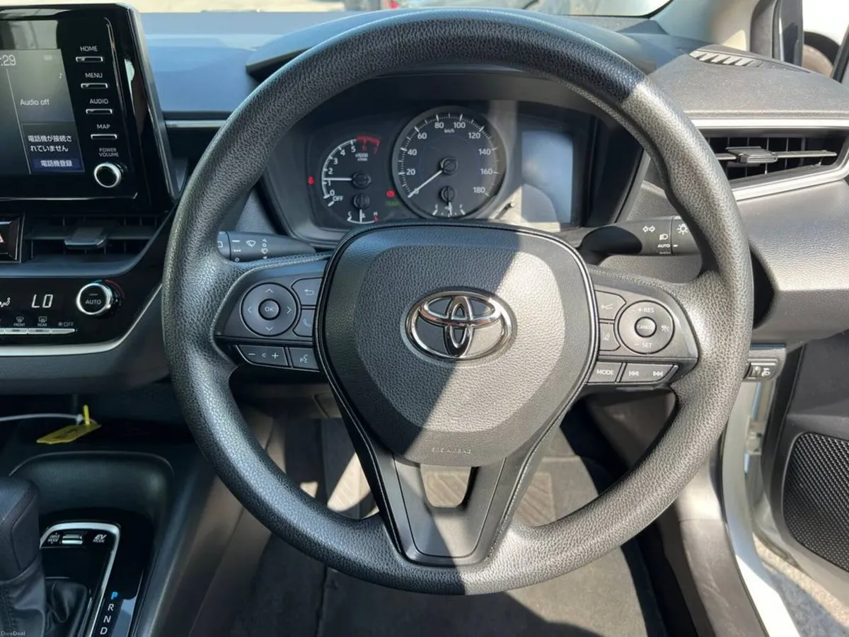 Toyota Corolla TOURING 1.8 HYBRID // REVERSE CAMER - Image 4