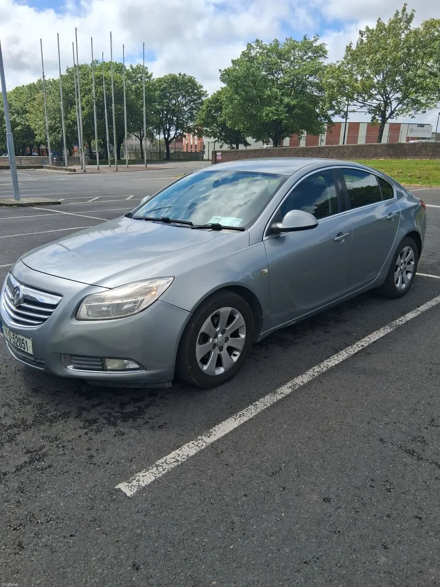 Vauxhall Insignia 2011 - Image 2