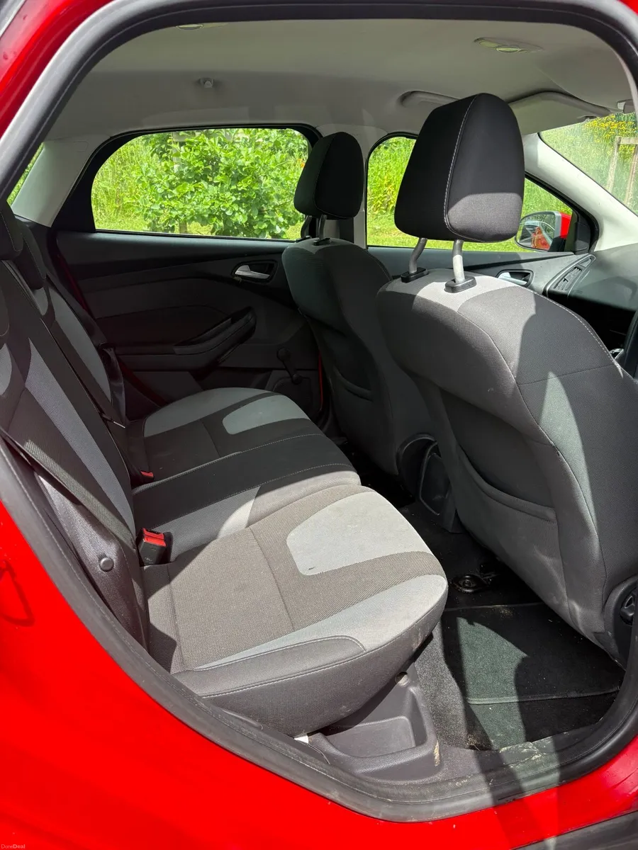 Ford Focus 2013 - Image 2