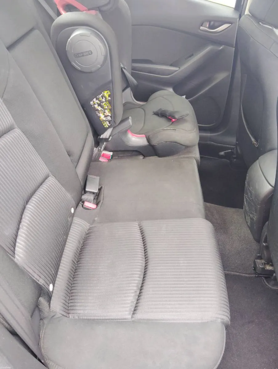 Car - Image 3