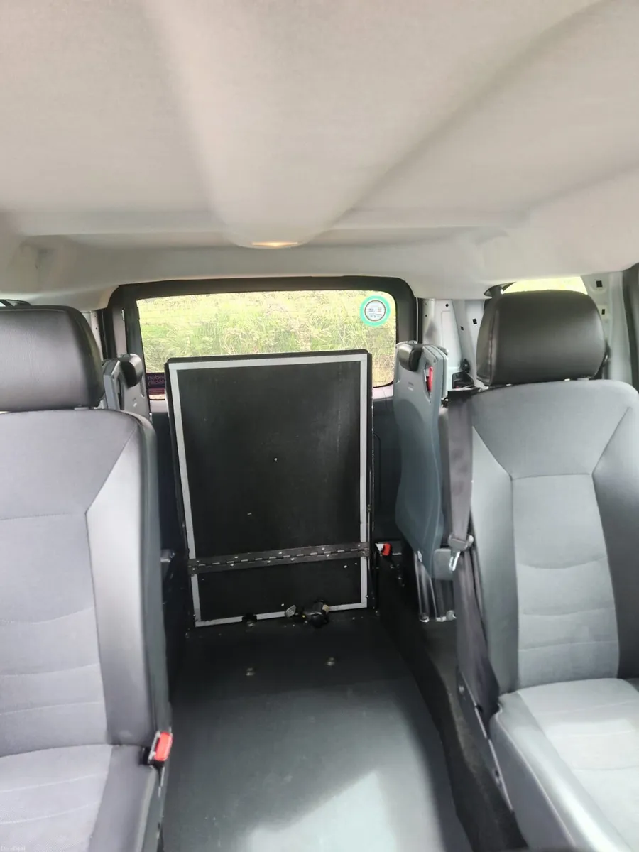 Peugeot Expert Wheelchair Accessible - Image 6