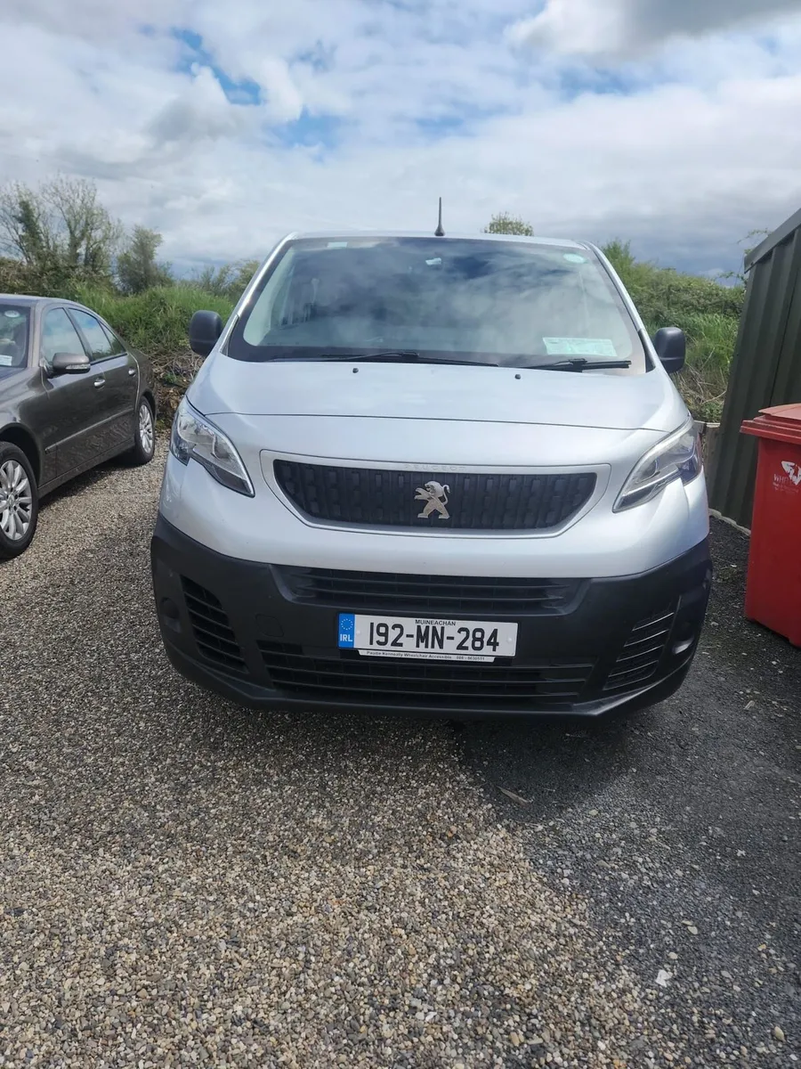 Wheelchair car - Image 1