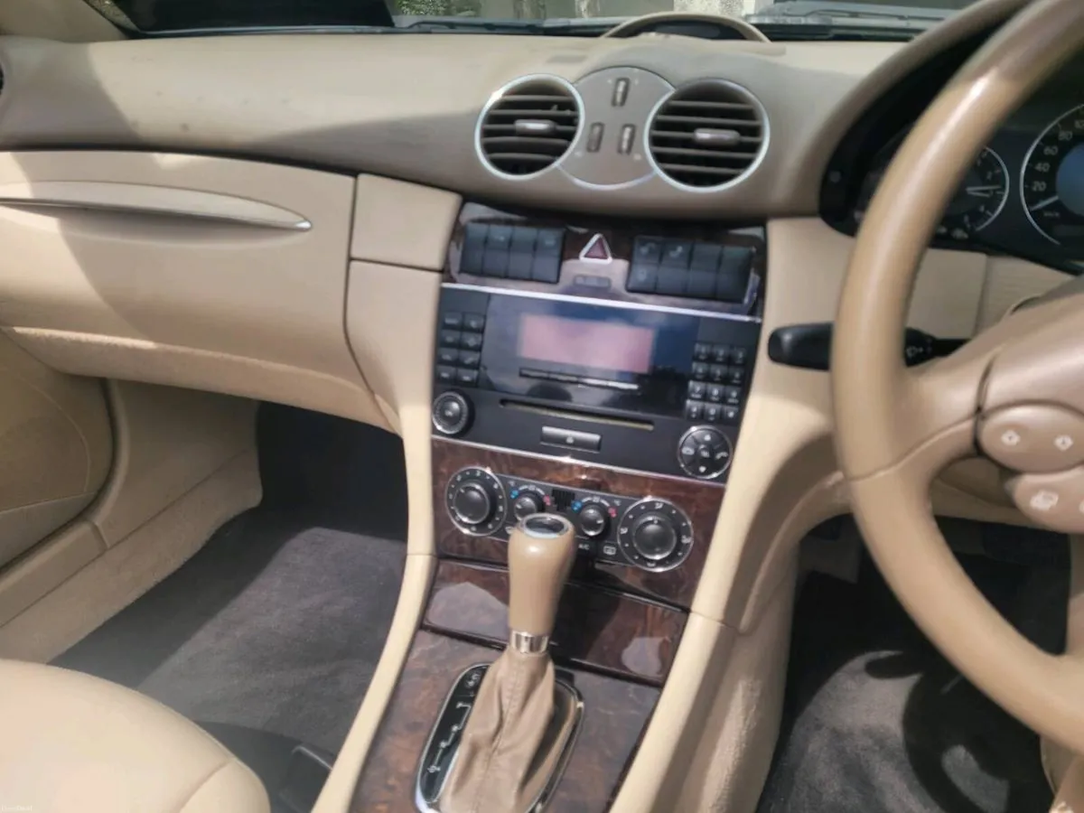 Mercedes CLK Cabriolet - Image 3
