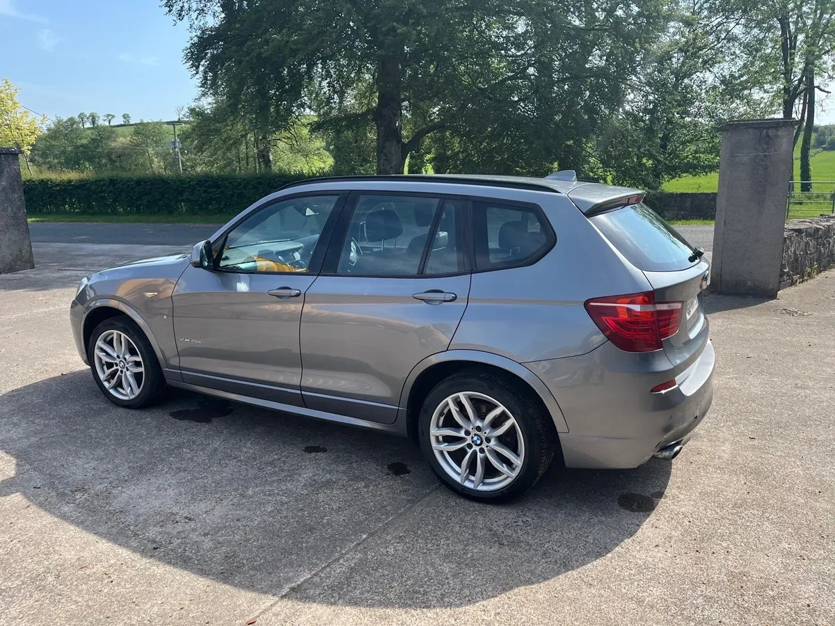 BMW X3 2015 - Image 2