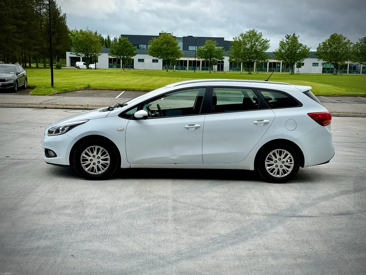 Kia Ceed Estate - Image 4
