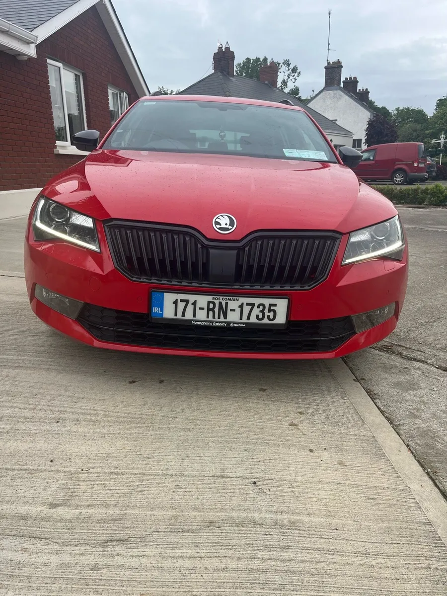 Skoda Superb Estate - Image 2