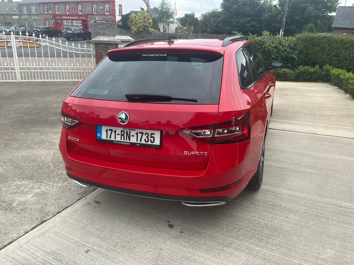Skoda Superb Estate - Image 3