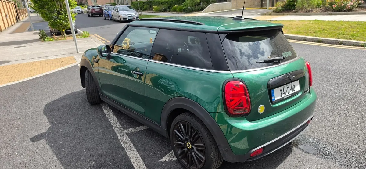 Mini Cooper 2024 - Image 4