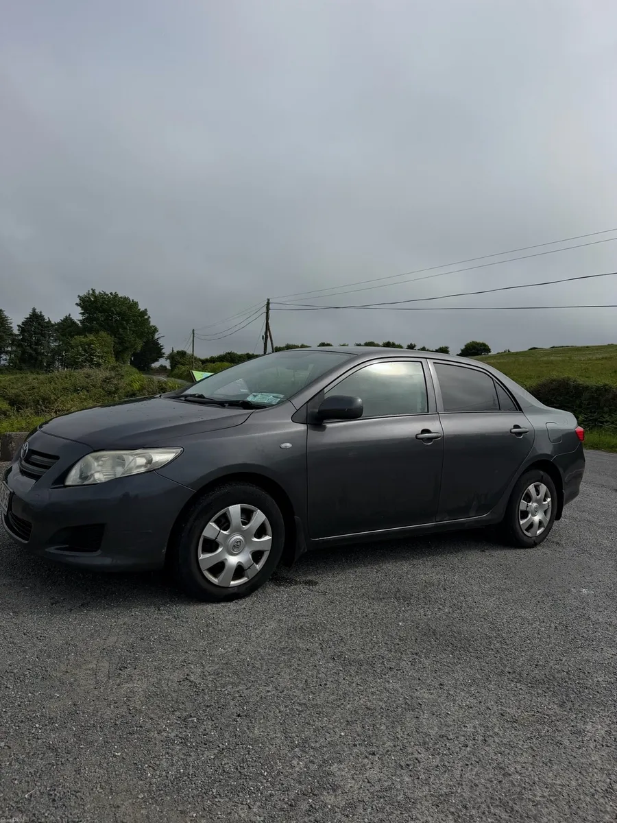 Toyota Corolla low miles tax & test - Image 2