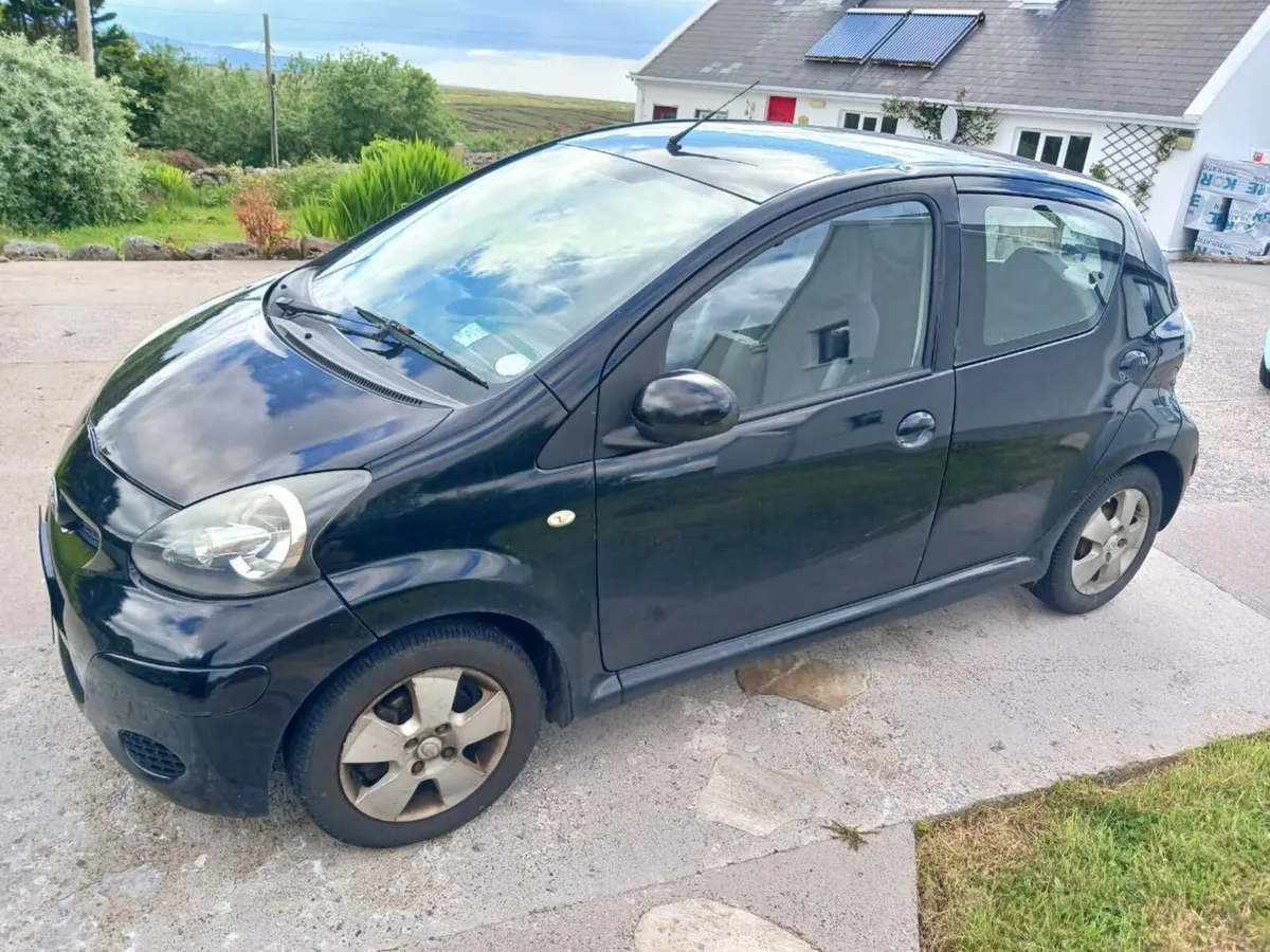 Toyota Aygo 2009 - Image 2