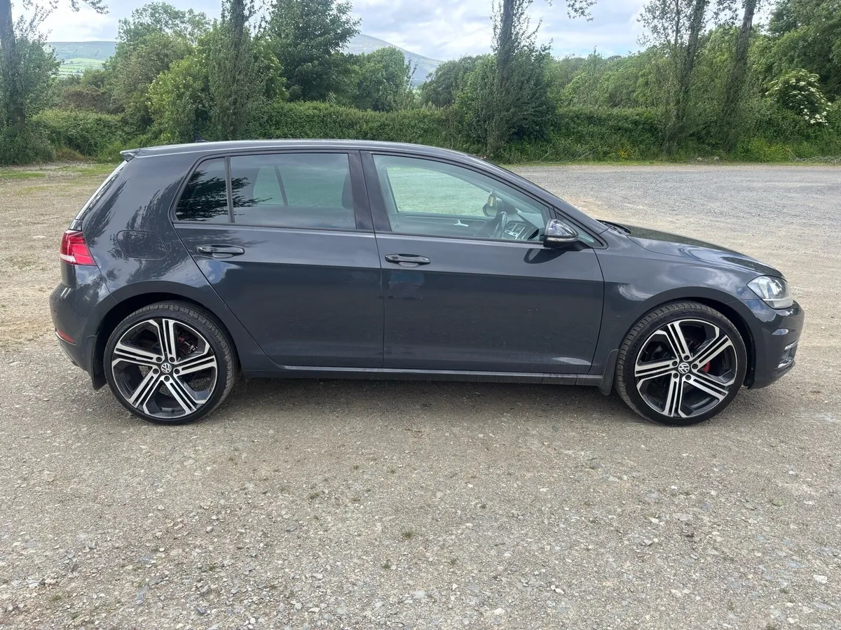Volkswagen Golf - Image 4