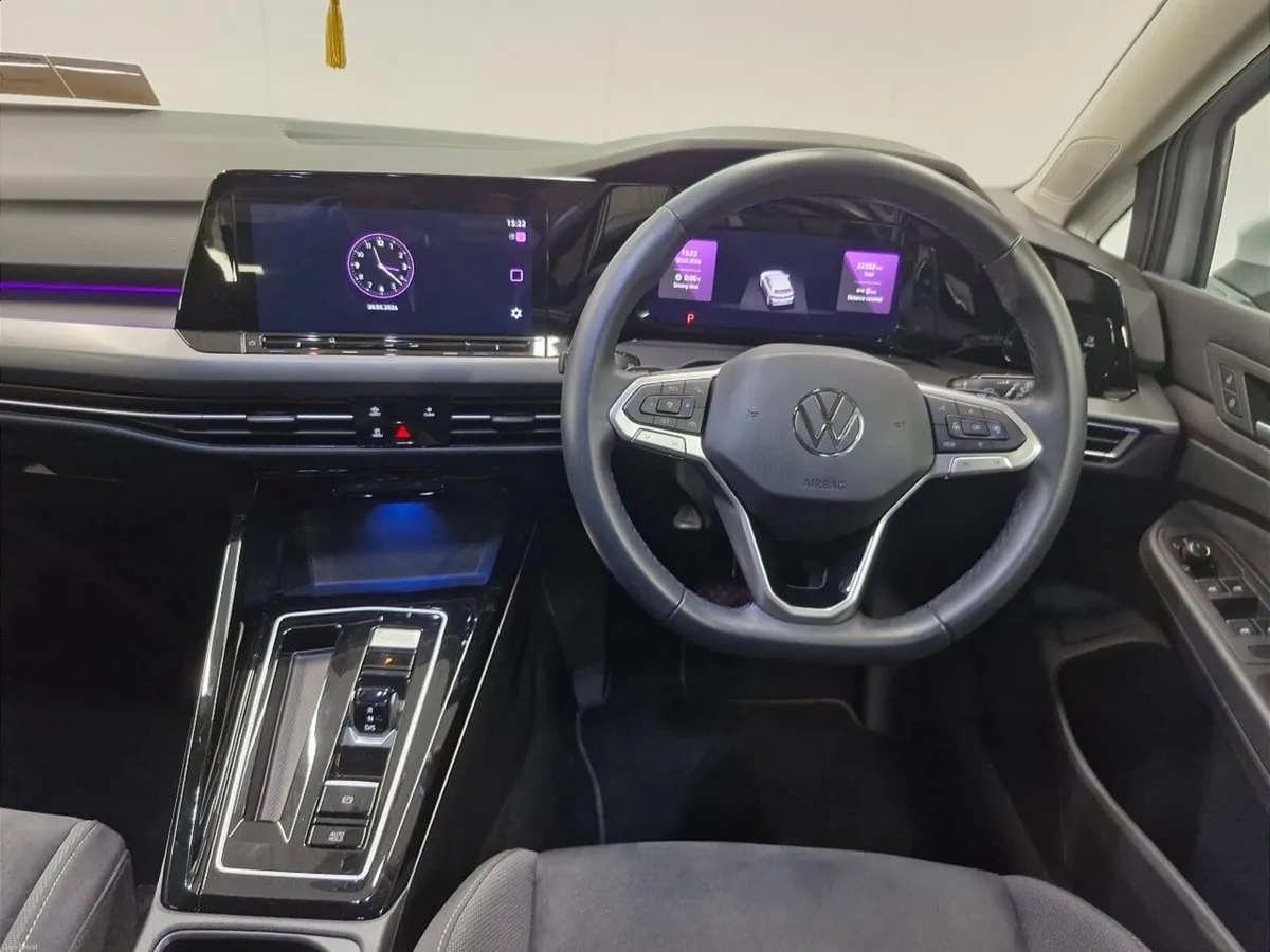 Volkswagen Golf 1.5 eTSI 130HP Style DSG MHEV - Image 5