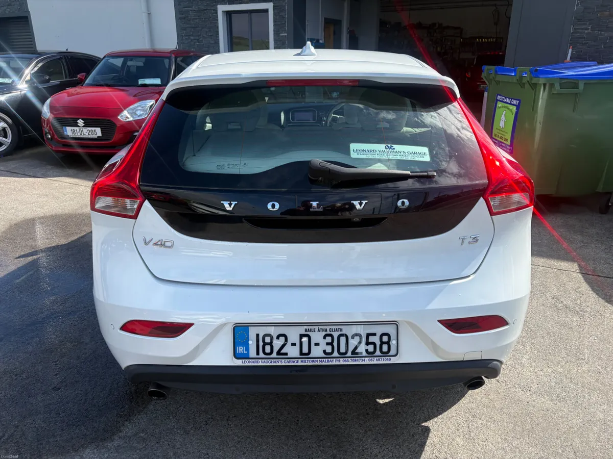 Volvo V40 2018 - Image 4