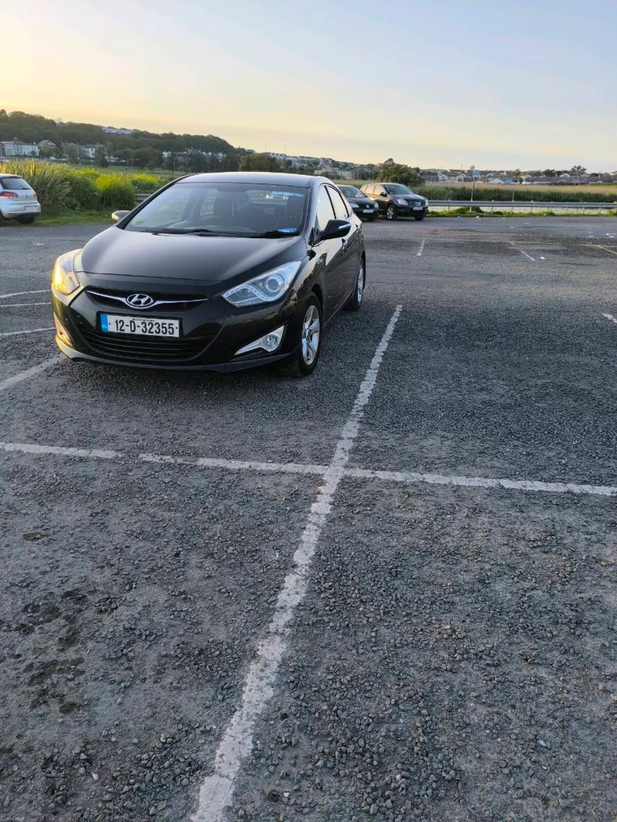 Hyundai i40 Manual - Image 1