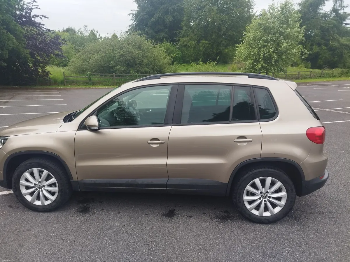 Volkswagen Tiguan 2015 - Image 2