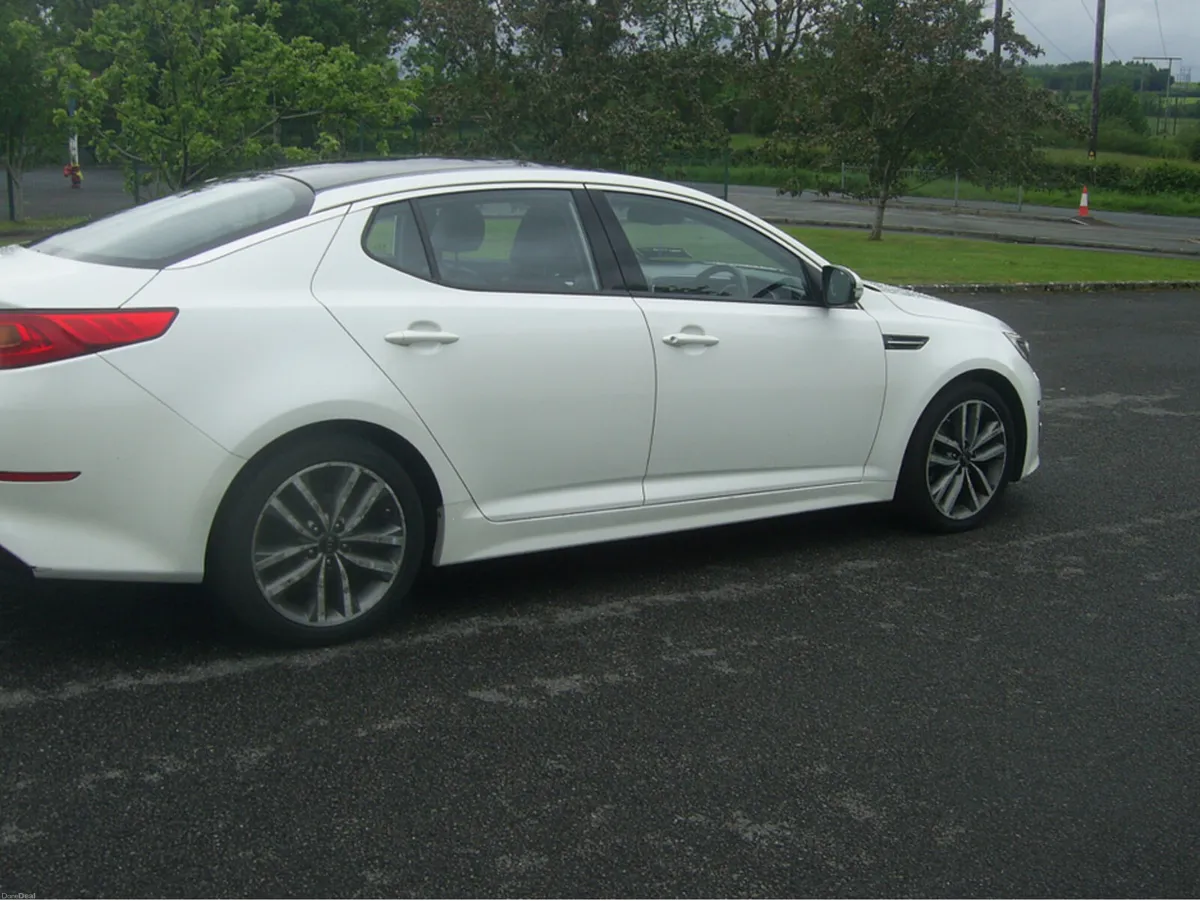 Kia Optima PLATINUM 4DR - Image 6