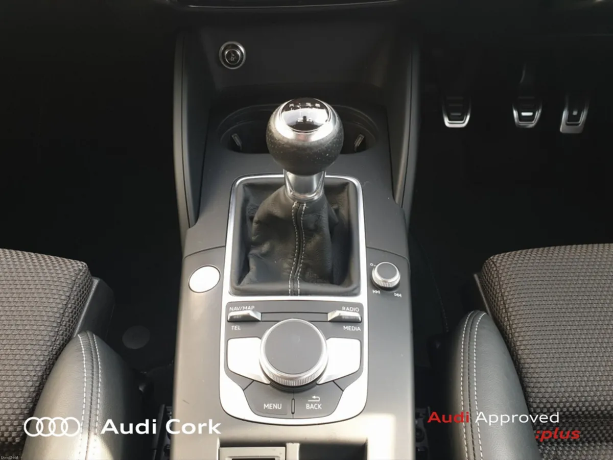 Audi A3 SALOON 1.6 30TDI 116BHP S-LINE BLACK EDITI - Image 4