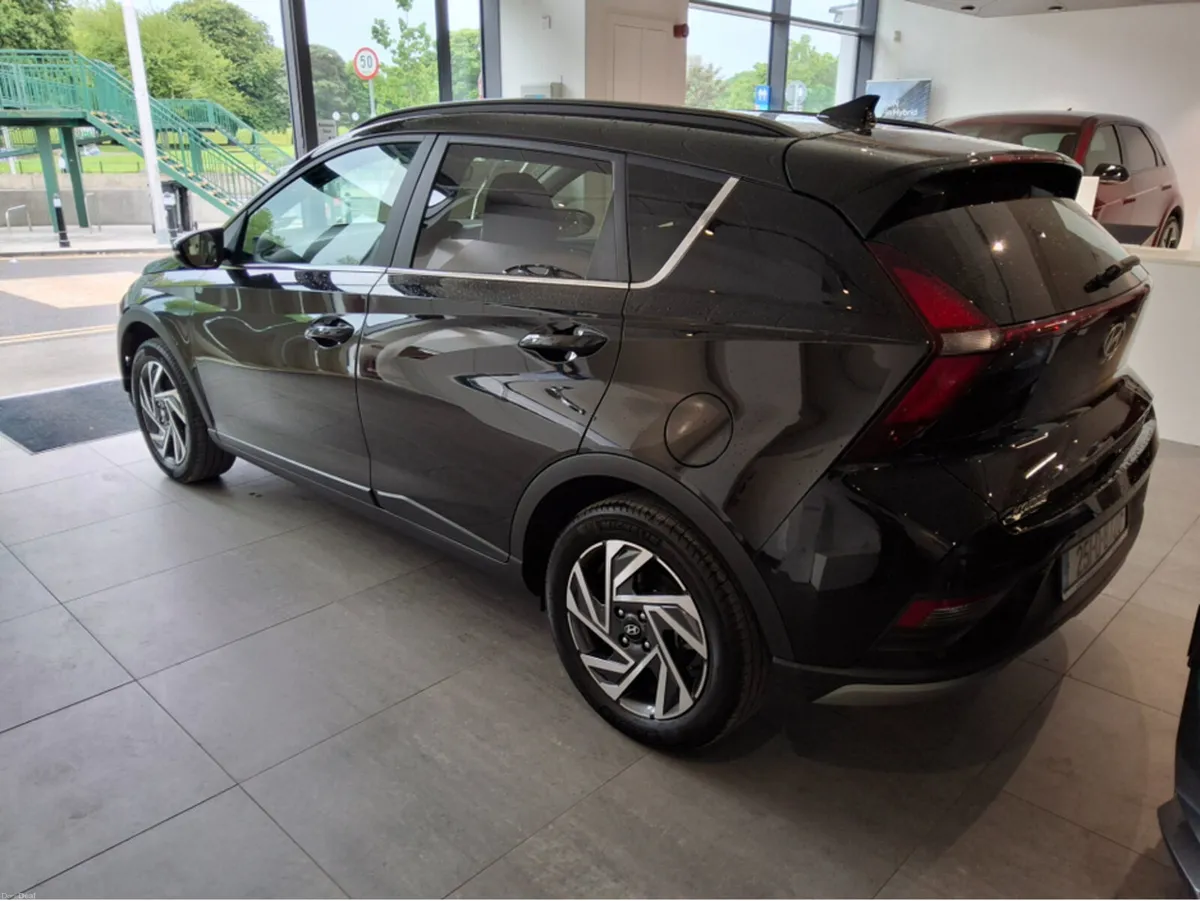 Hyundai Bayon EXECUTIVE - Only 6,000 Km - Warranty - Image 4