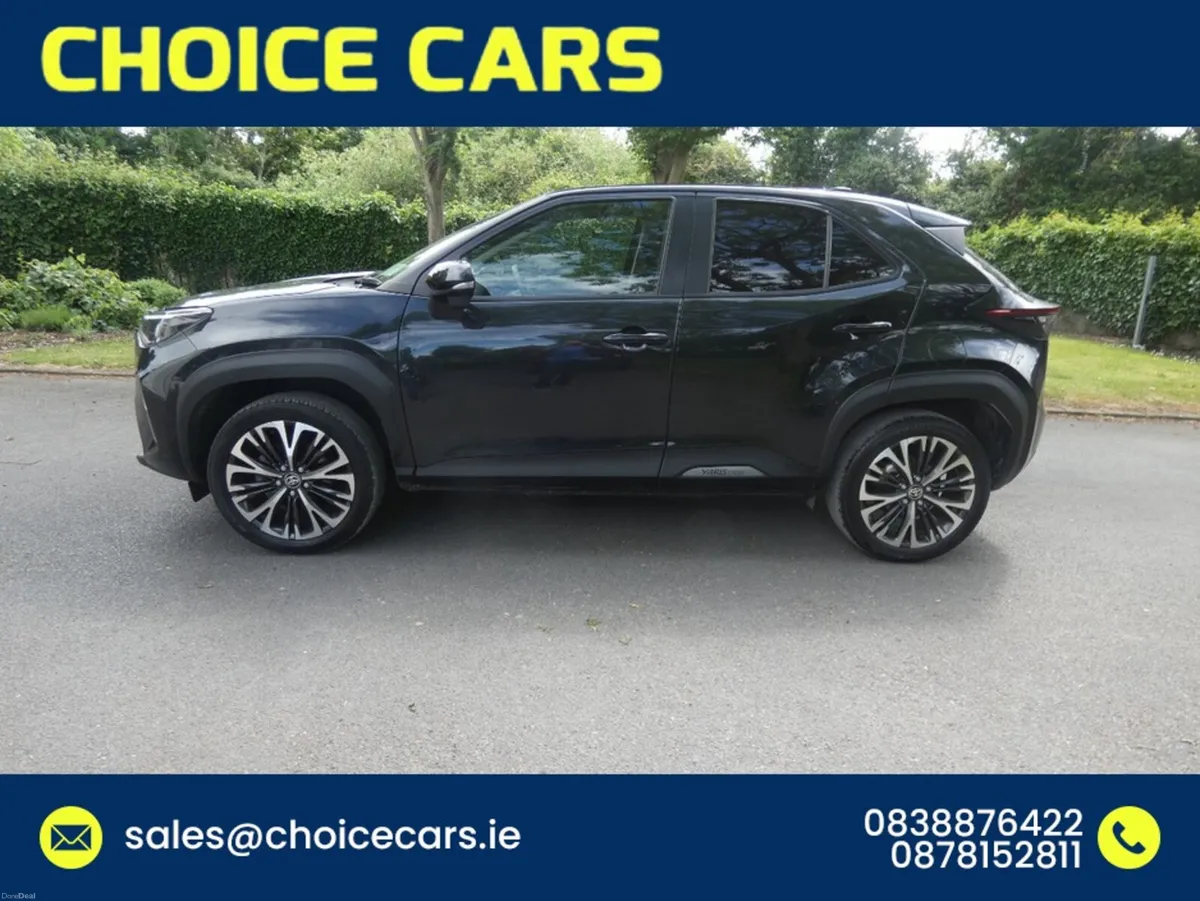 Toyota Yaris Cross 1.5 AUTO HYBRID - Image 3