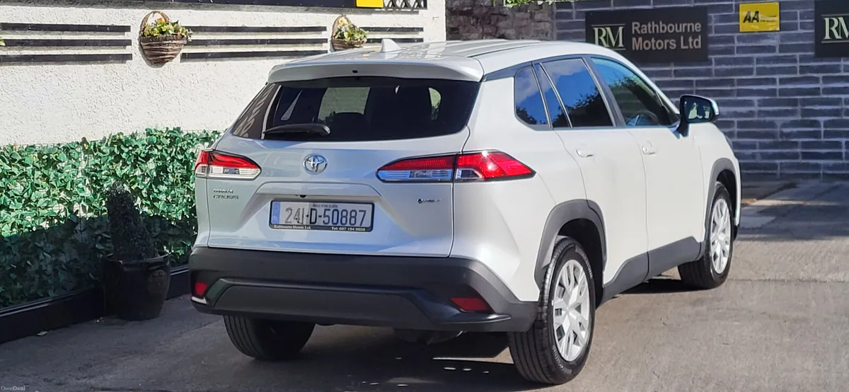 241 Toyota Corolla Cross Hybrid (low Mileage) - Image 5
