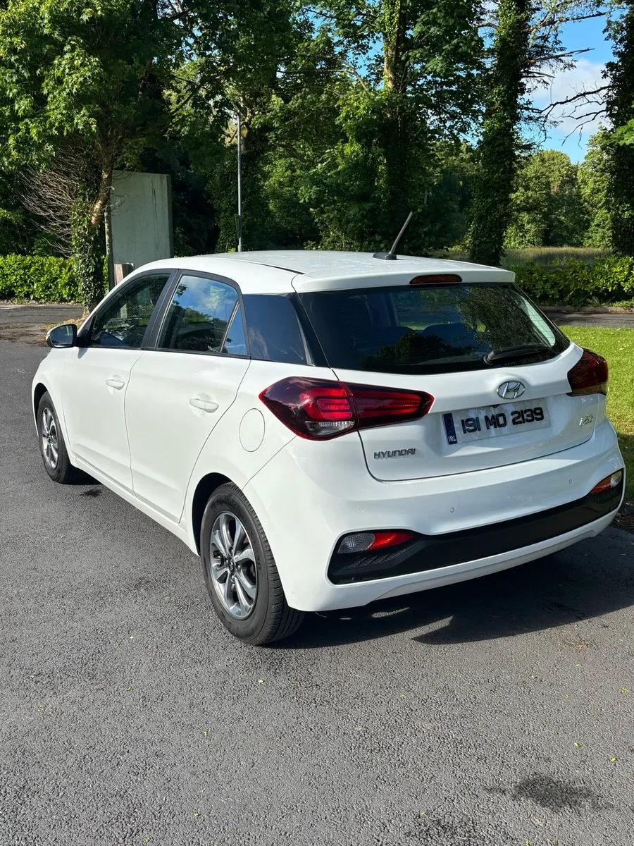Hyundai i20 2019 - Image 2