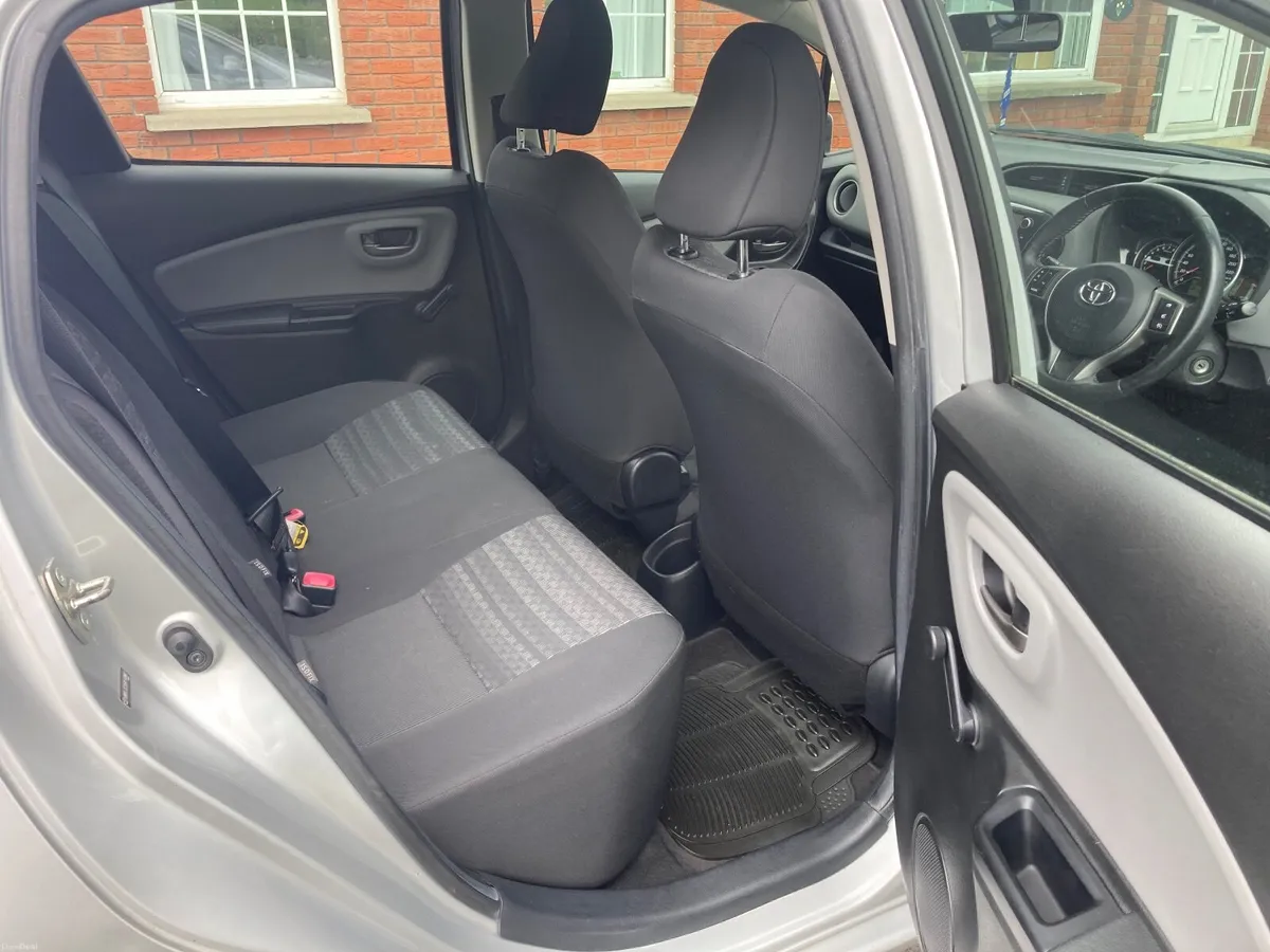 Toyota Yaris 2016 - Image 4