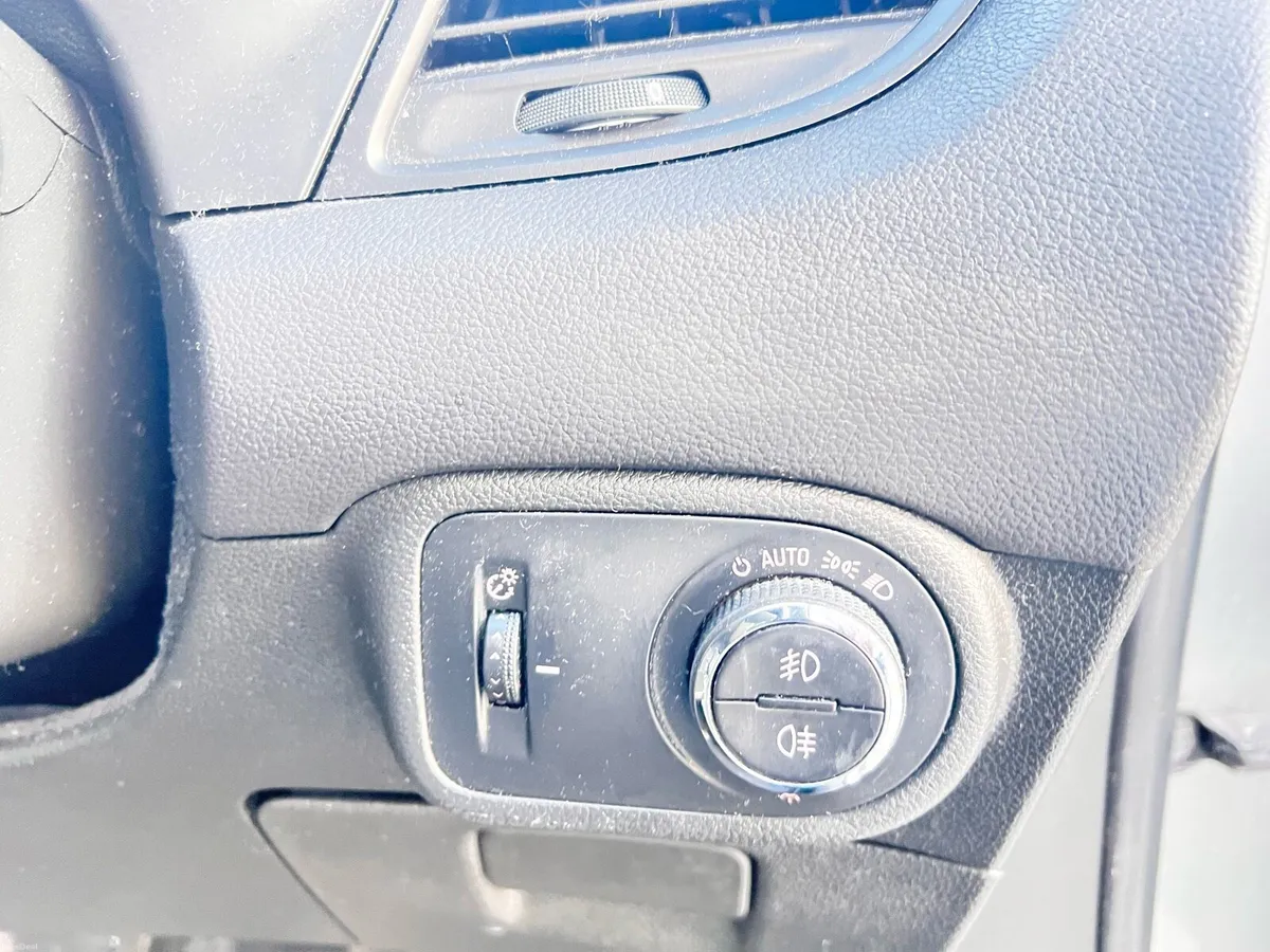 Opel Zafira tourer Elite - Image 3