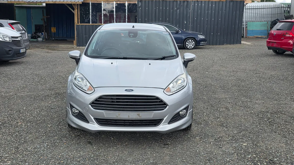 2016 Ford Fiesta 1.0L petrol Auto - Image 3