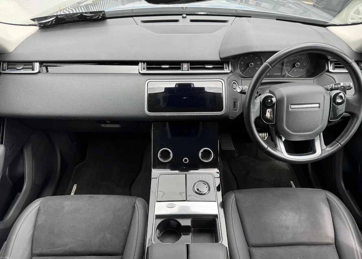 Land Rover Range Rover Velar 2020 - Image 2