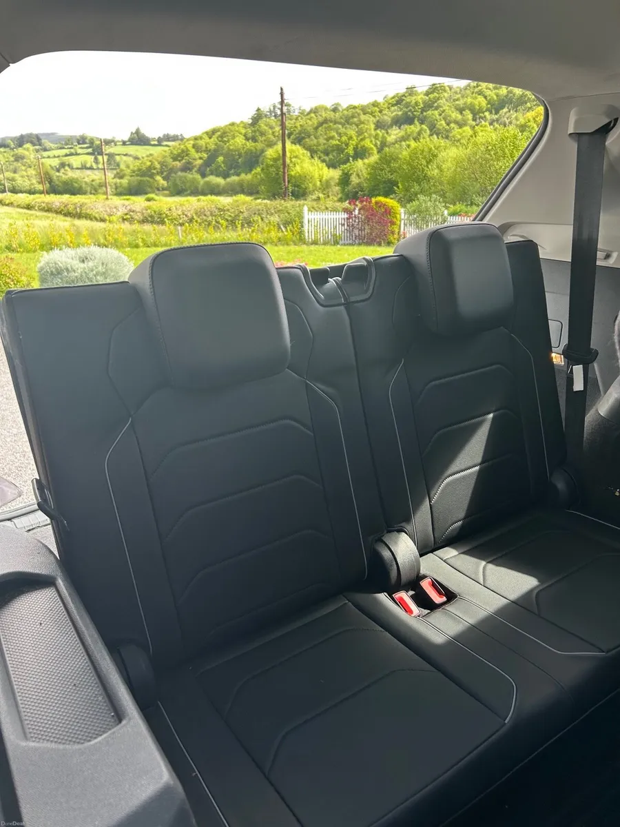 Volkswagen Tiguan Allspace 212 A7 Highline 2.0 TDI - Image 3
