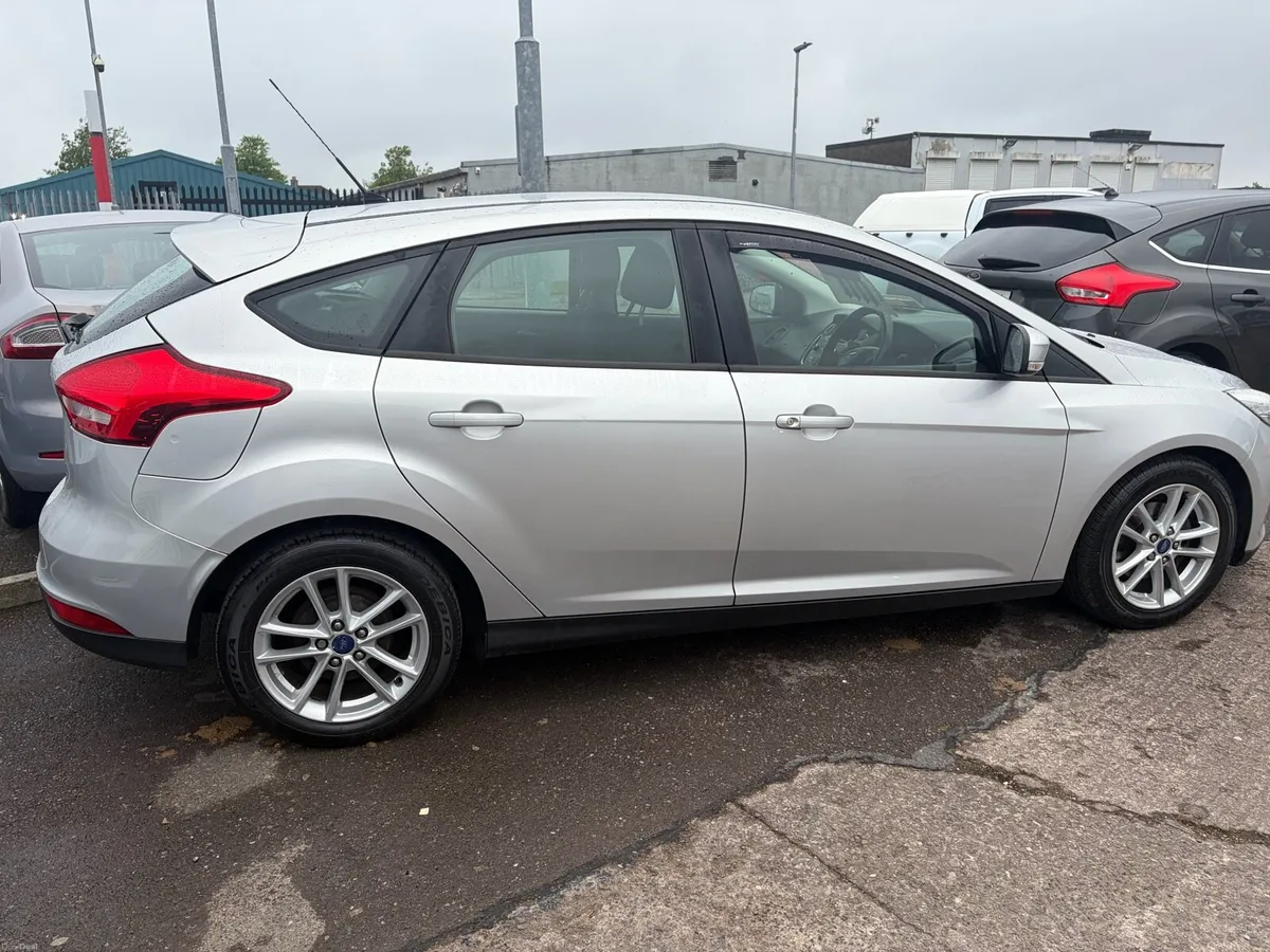 Ford focus - Image 4