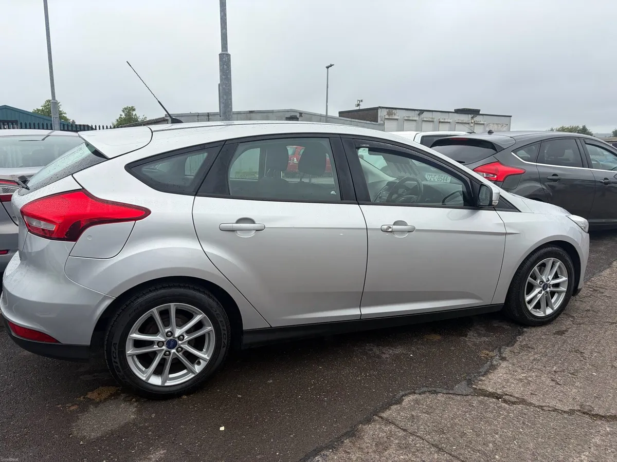 Ford focus - Image 2