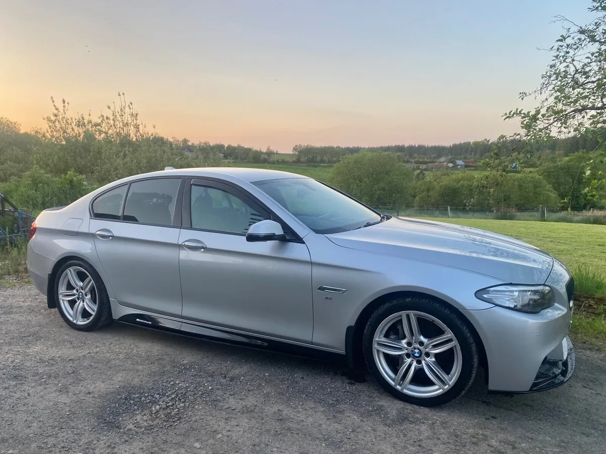 BMW 5-Series 2015 - Image 2