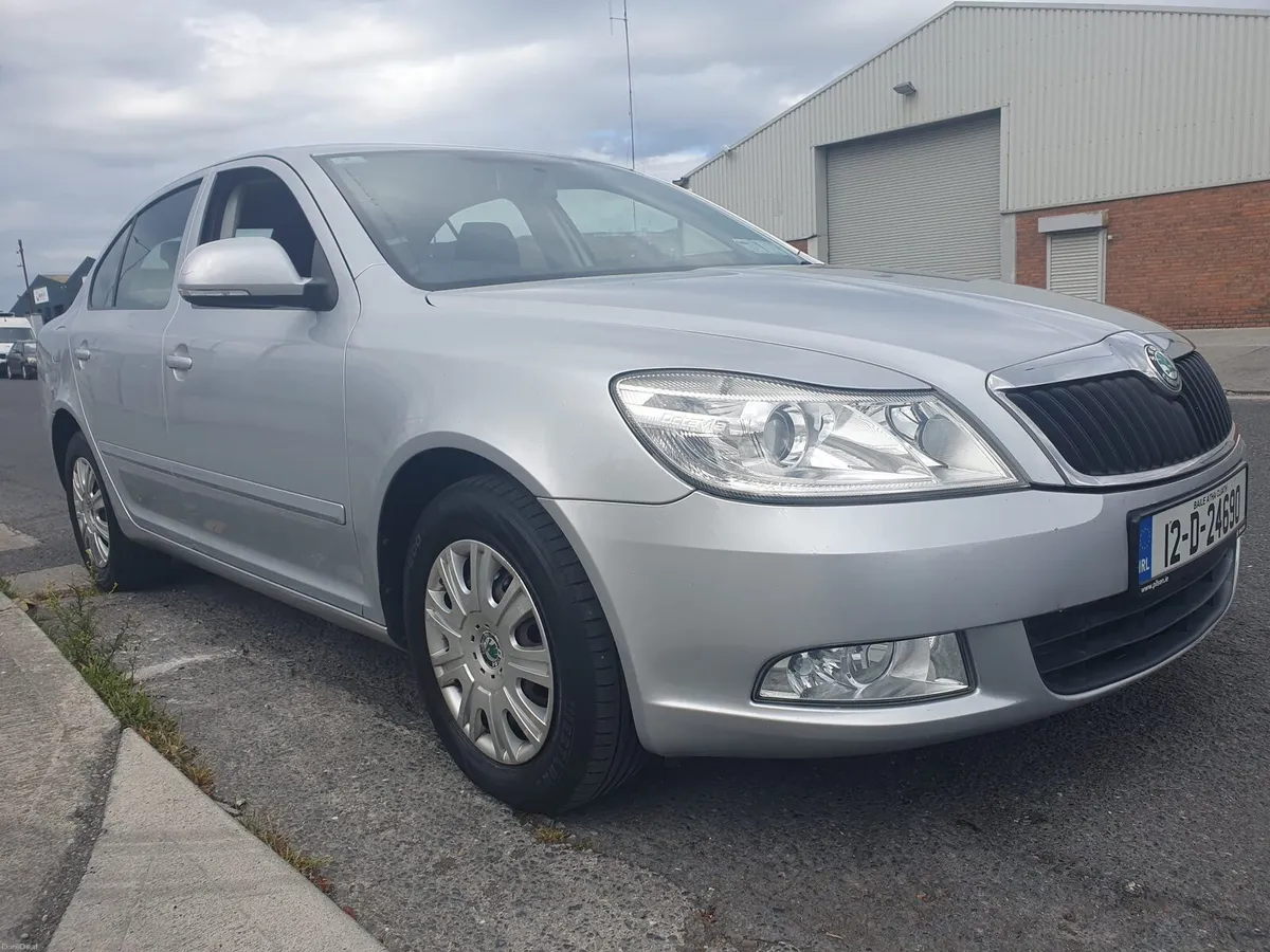 Skoda Octavia Automatic NCT 05/27 Low kms - Image 2